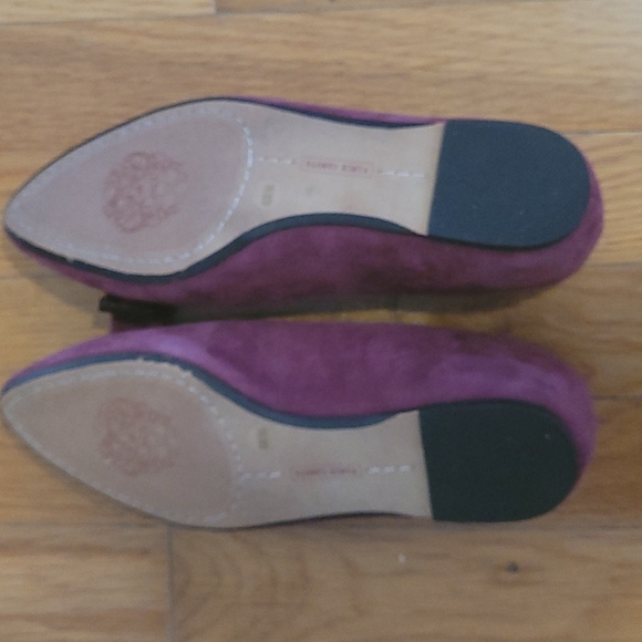 Vince Camuto Flats - Picture 3 of 3